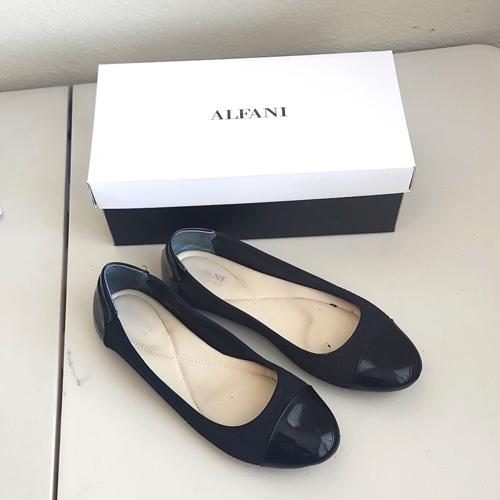 Alfani Step N Flex Tavii Womens Black Patent Flats Size 8